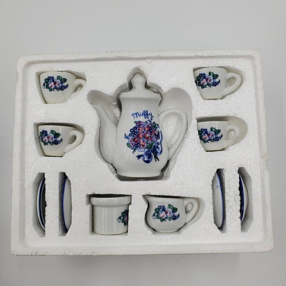 Vintage Muffy Vanderbear Tea Set With Box One Tea Cup Broken - Picture 4 of 14